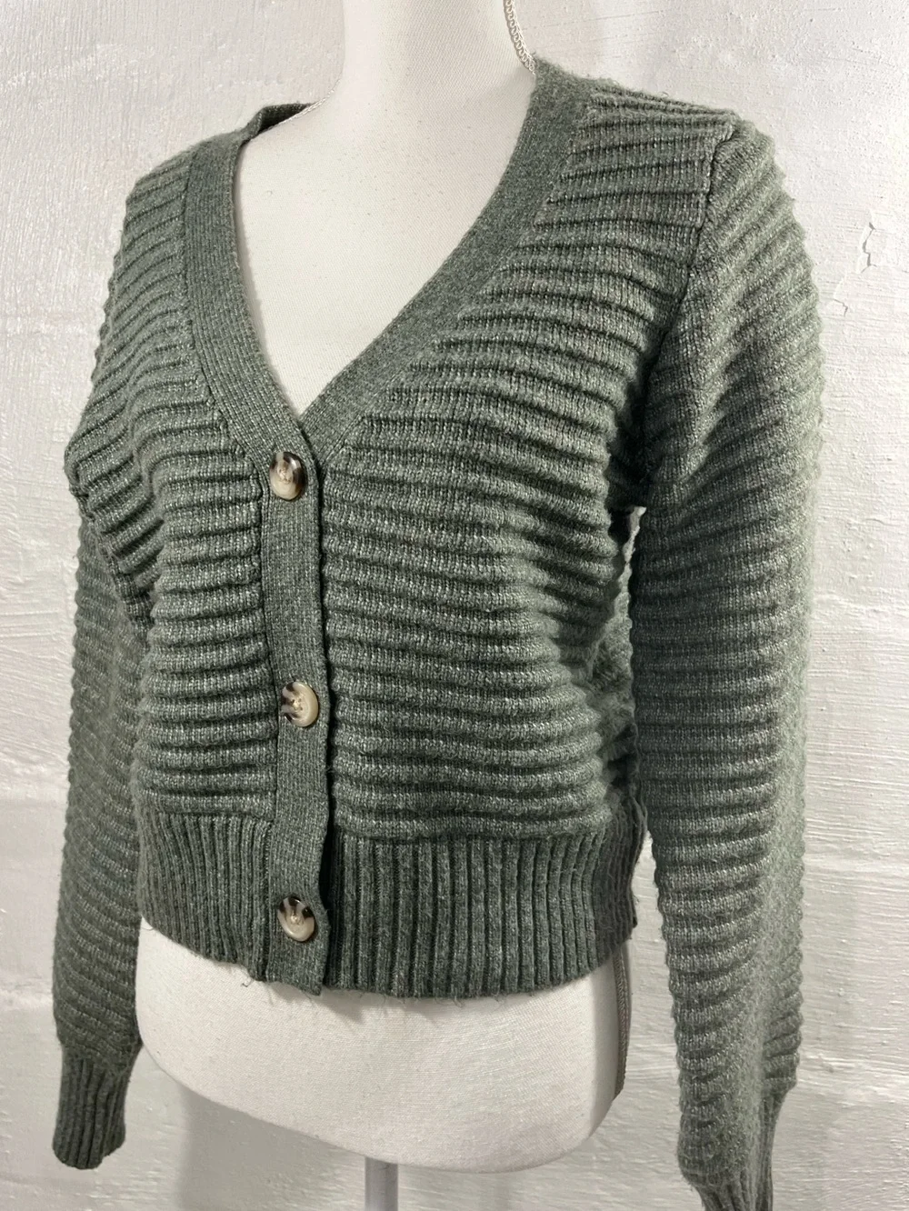 HAPPILY GREY CROPPED CARDIGAN